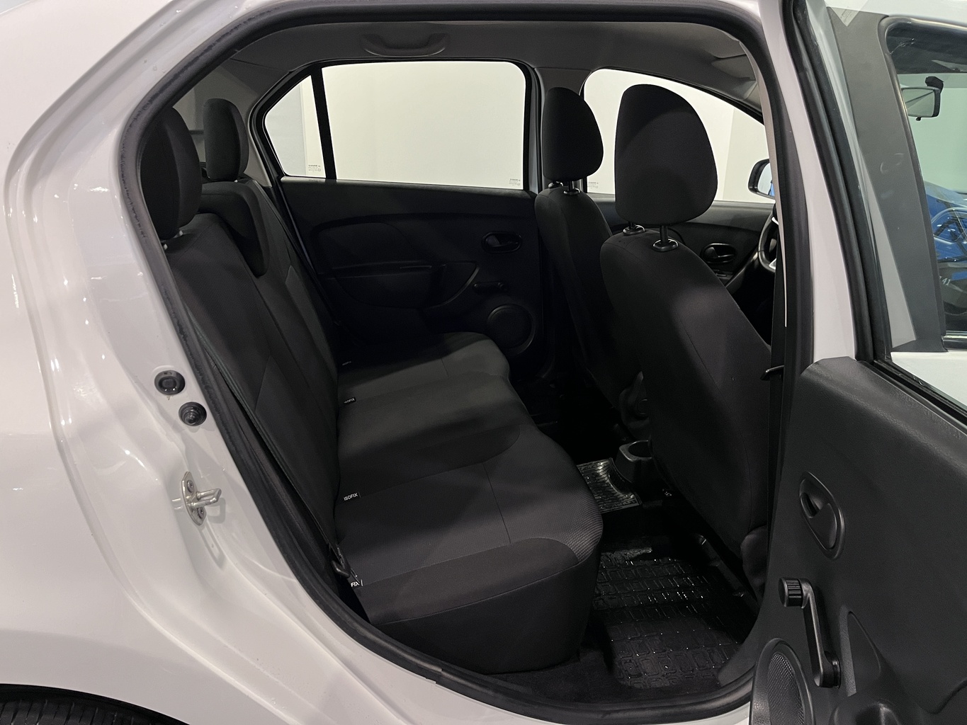 RENAULT LOGAN
