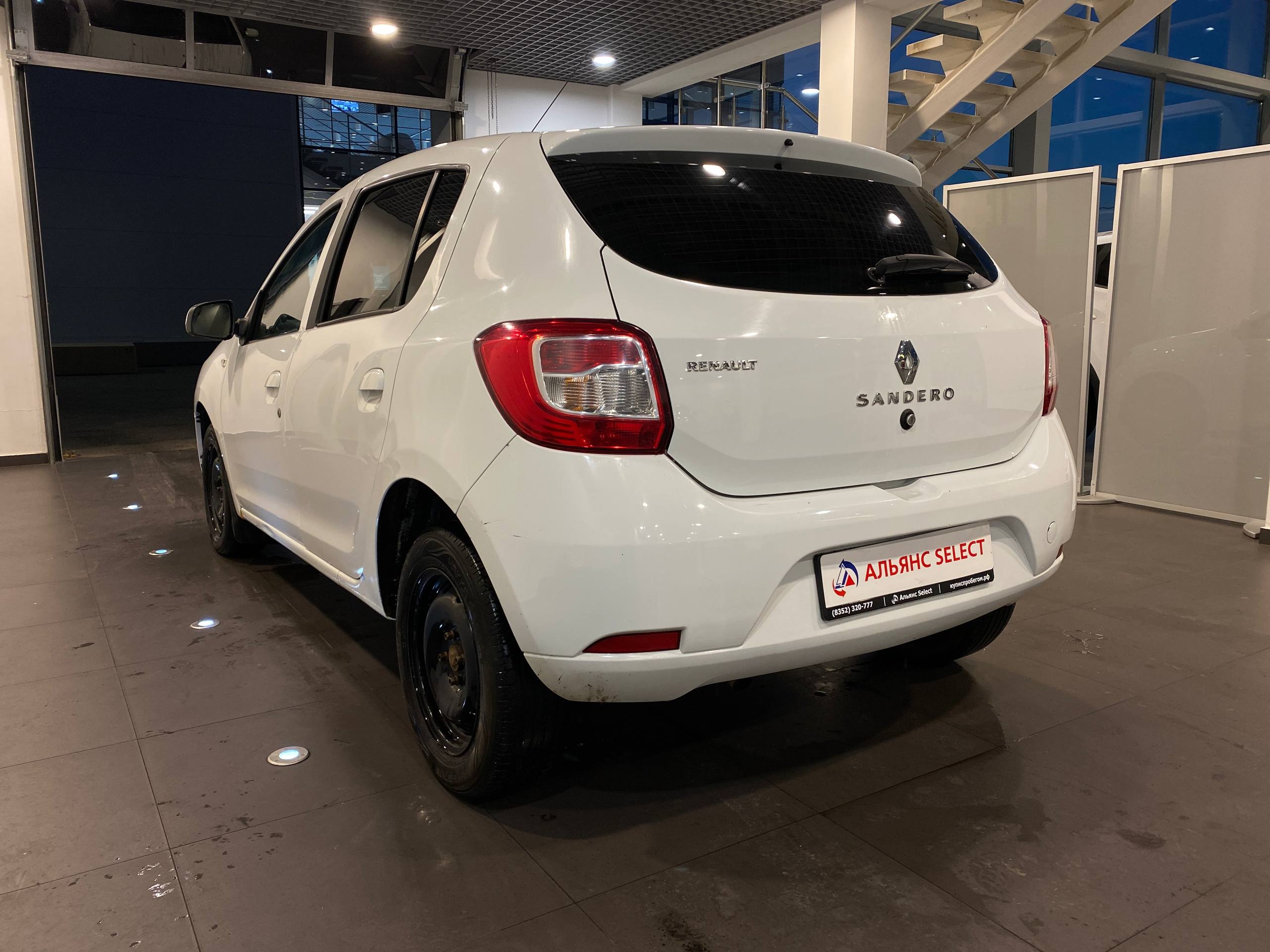 RENAULT SANDERO