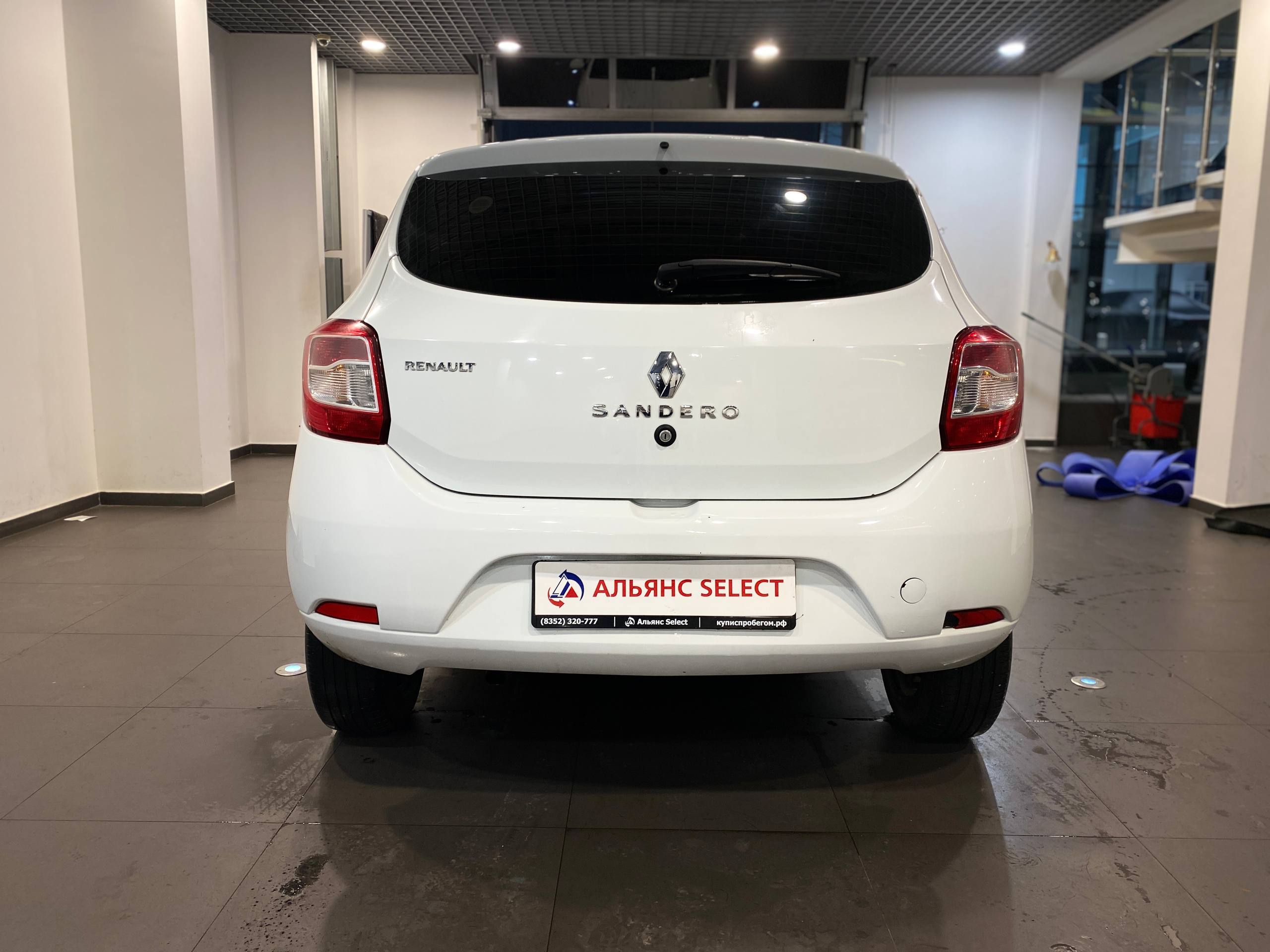 RENAULT SANDERO