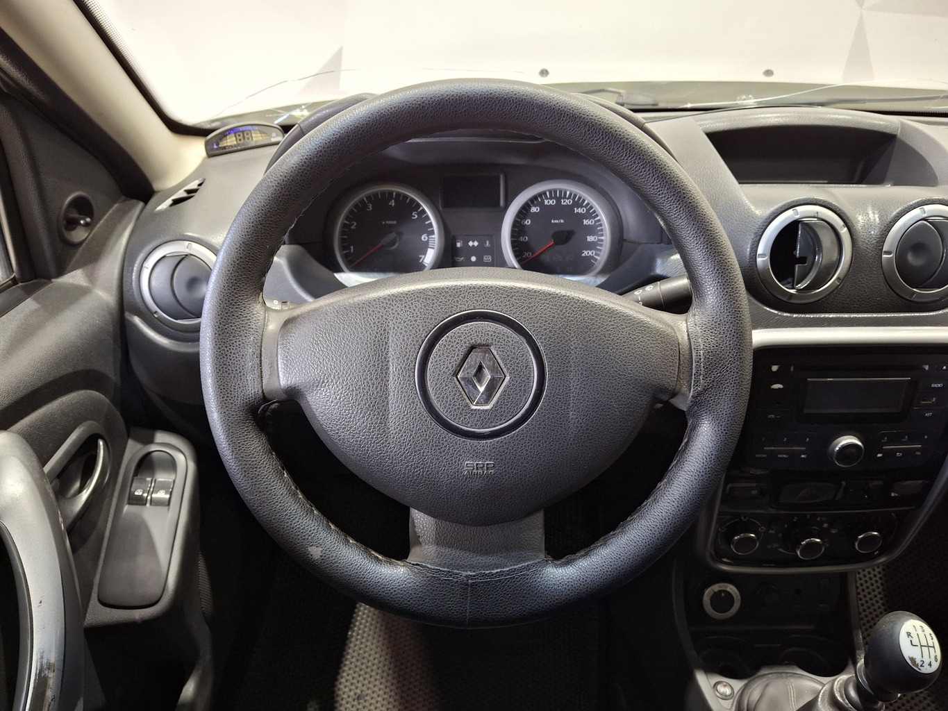 RENAULT DUSTER