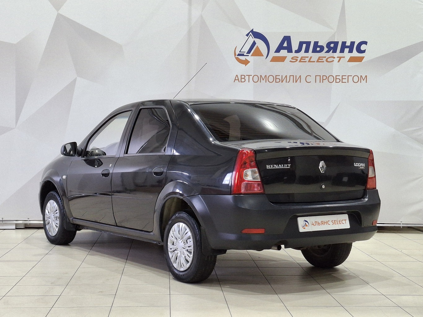RENAULT LOGAN
