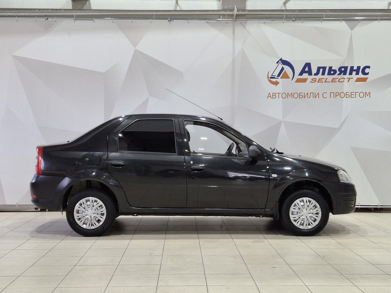 RENAULT LOGAN