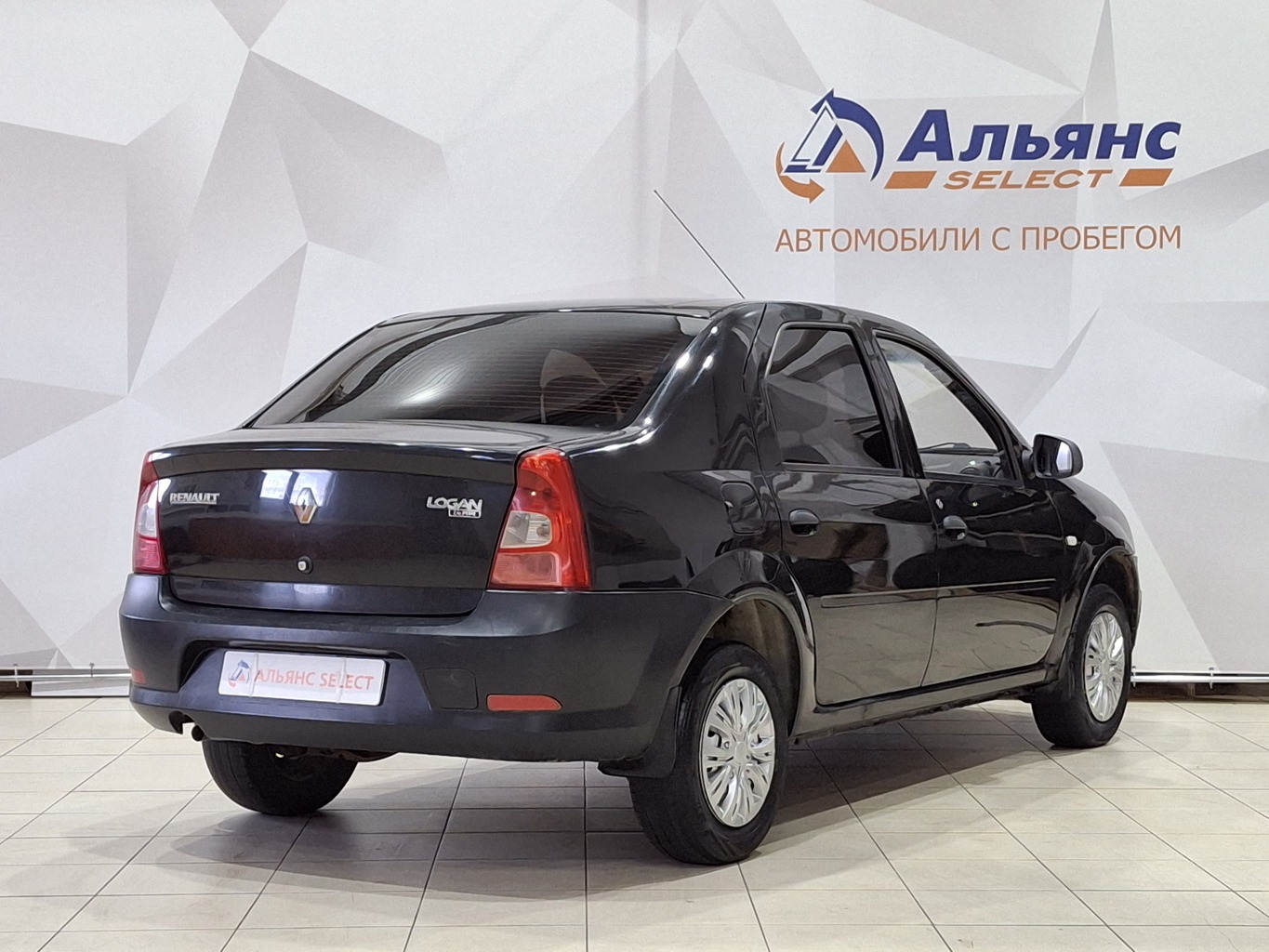 RENAULT LOGAN