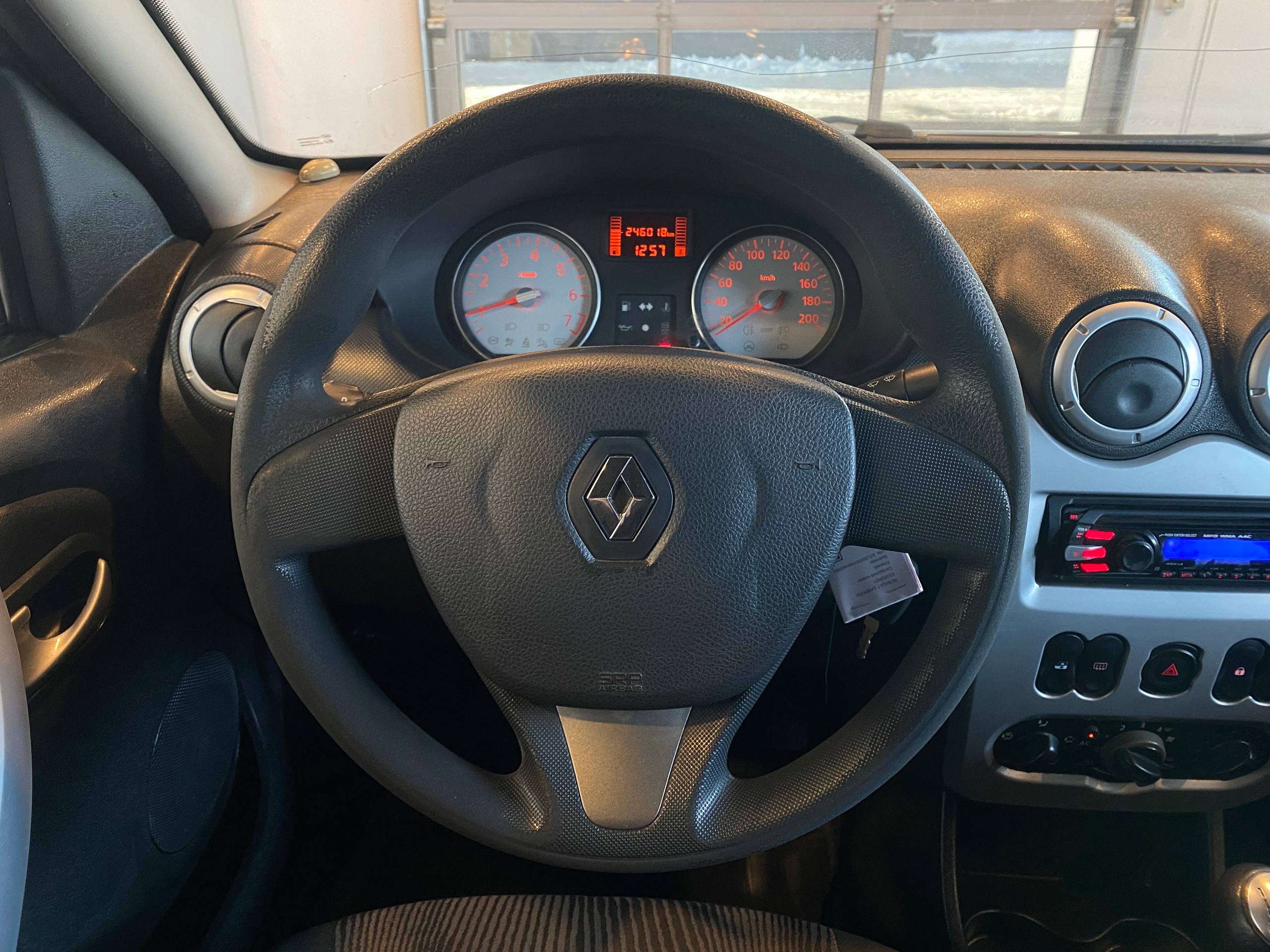 RENAULT SANDERO