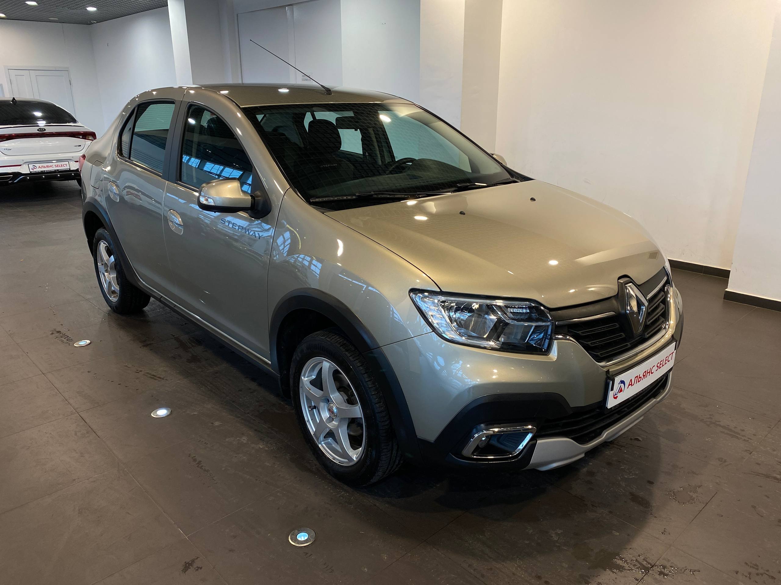 RENAULT LOGAN