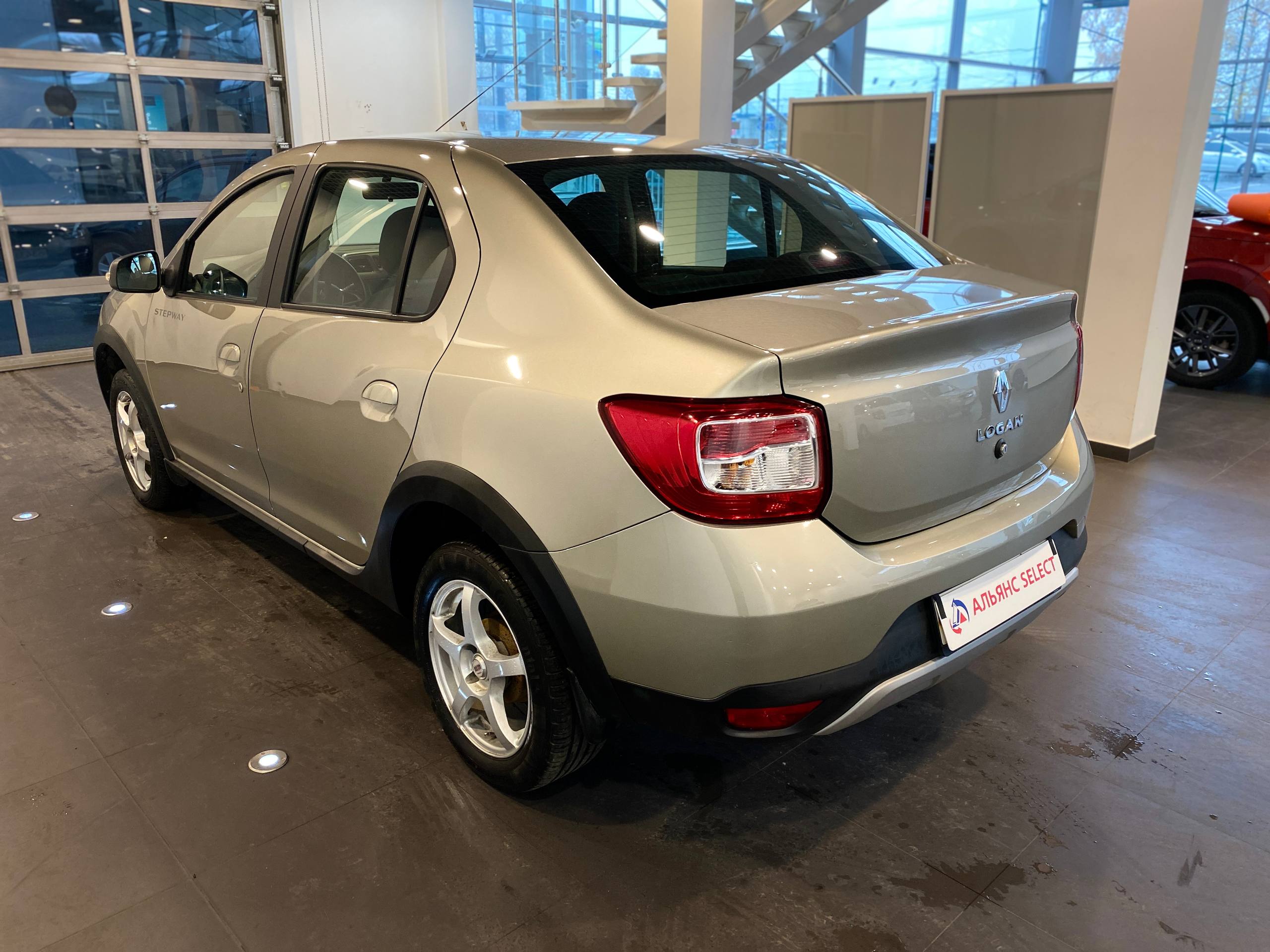 RENAULT LOGAN
