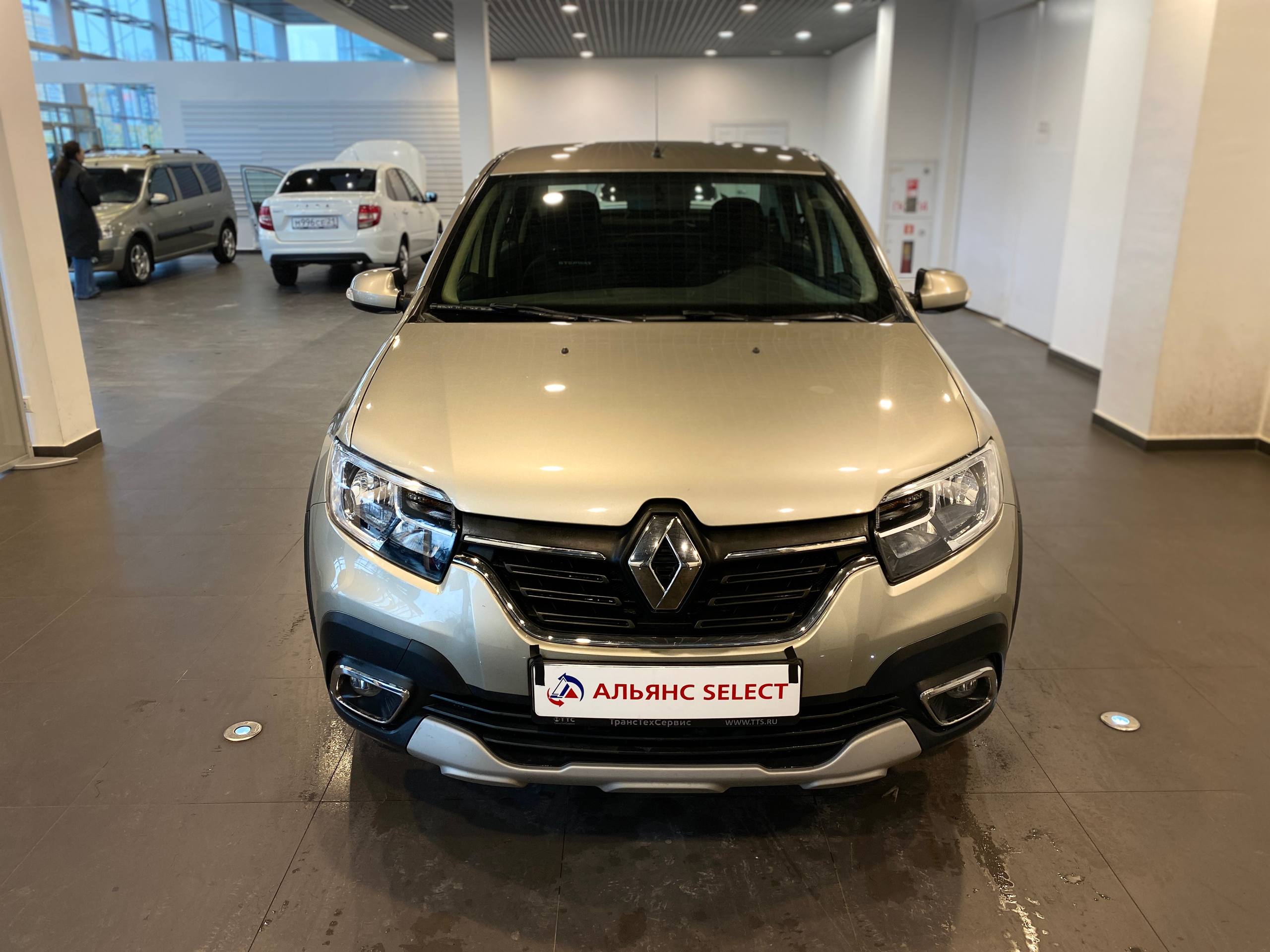 RENAULT LOGAN