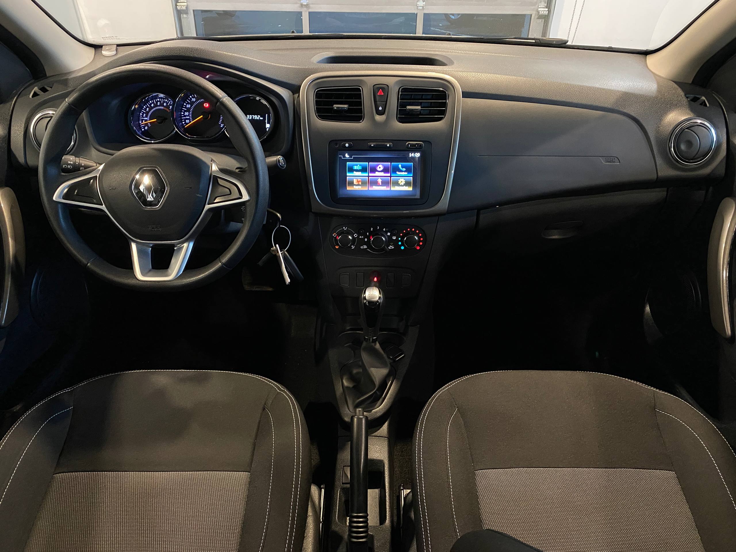 RENAULT LOGAN