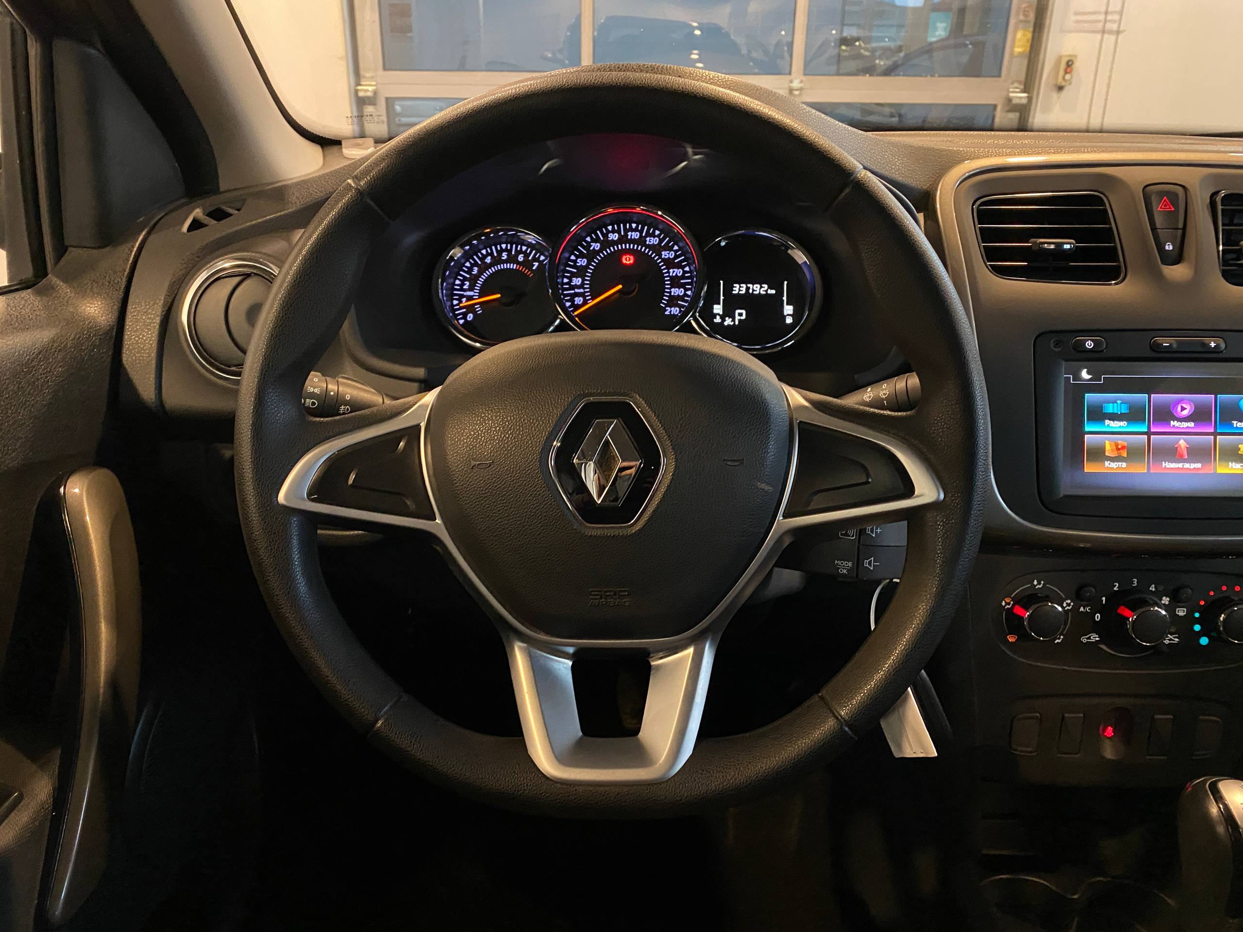 RENAULT LOGAN