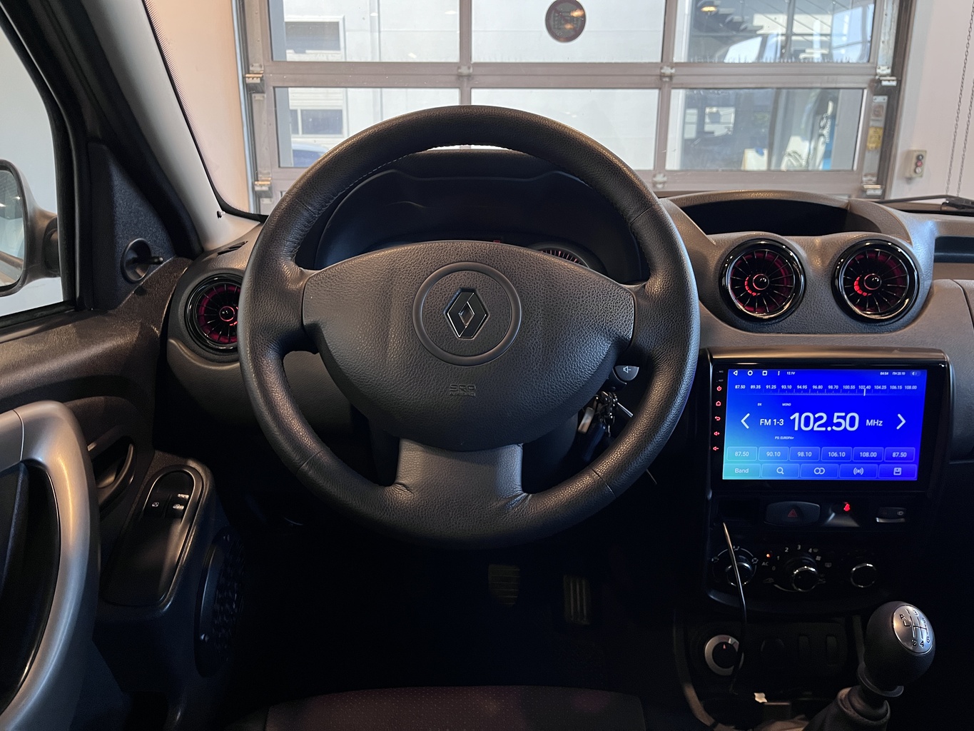 RENAULT DUSTER