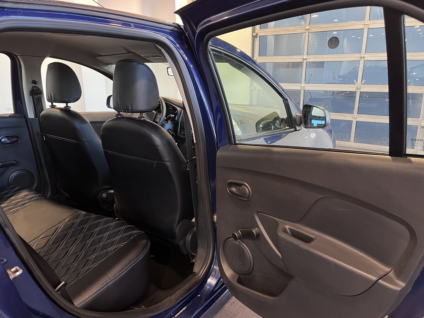 RENAULT LOGAN