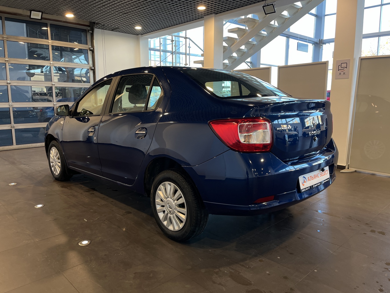 RENAULT LOGAN
