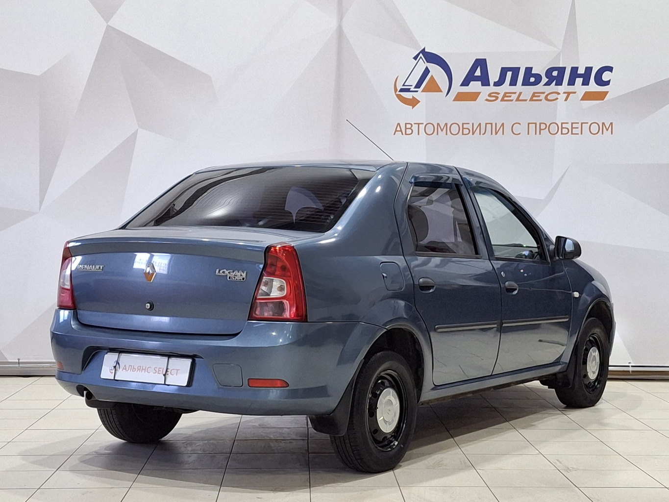RENAULT LOGAN