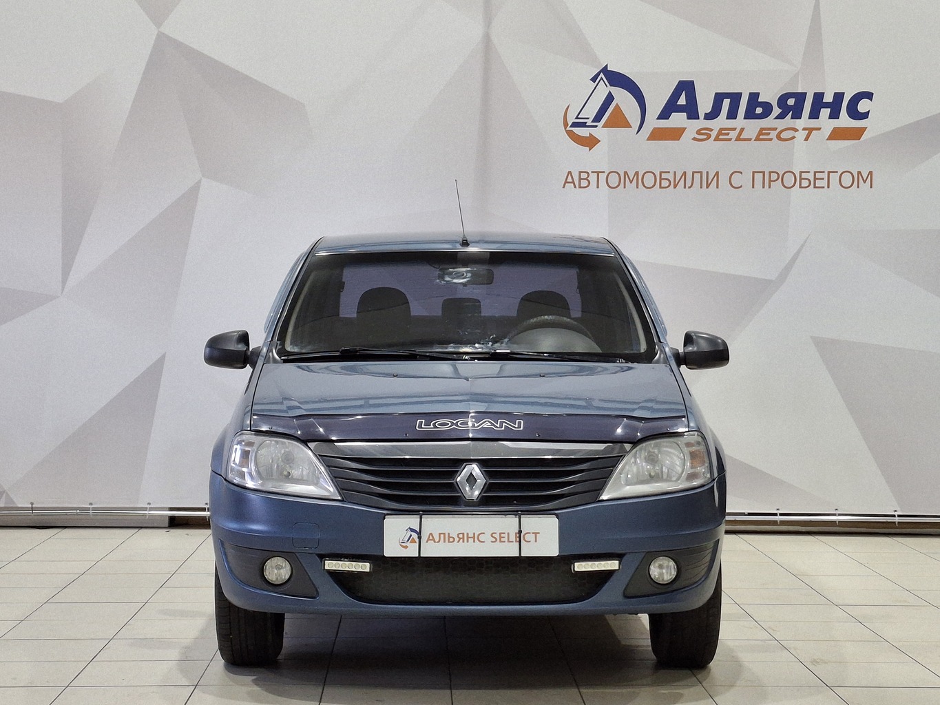 RENAULT LOGAN