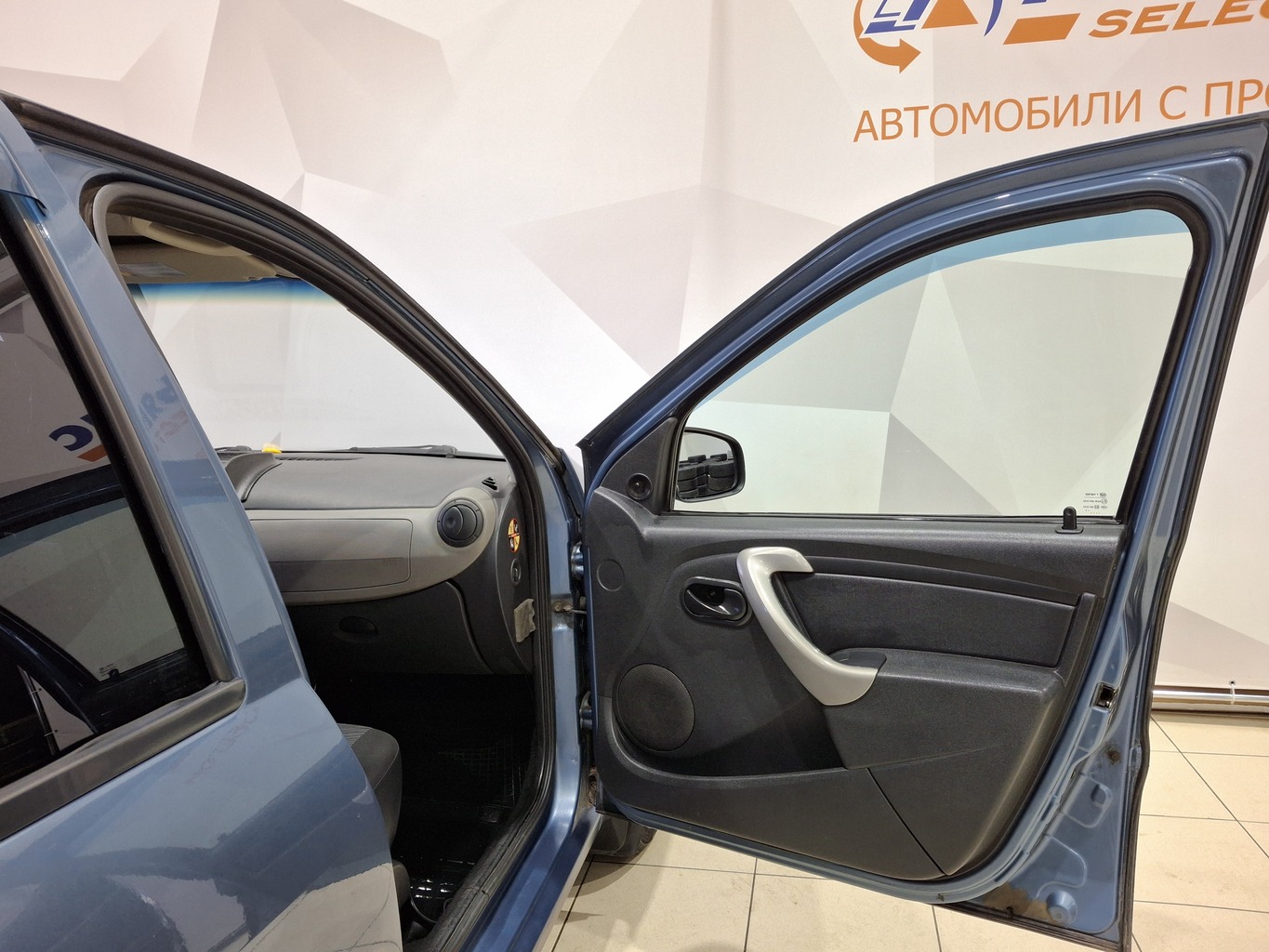 RENAULT LOGAN