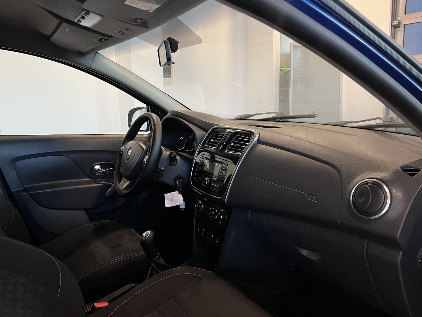 RENAULT LOGAN