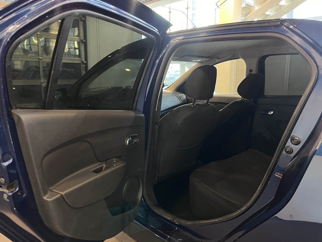RENAULT LOGAN