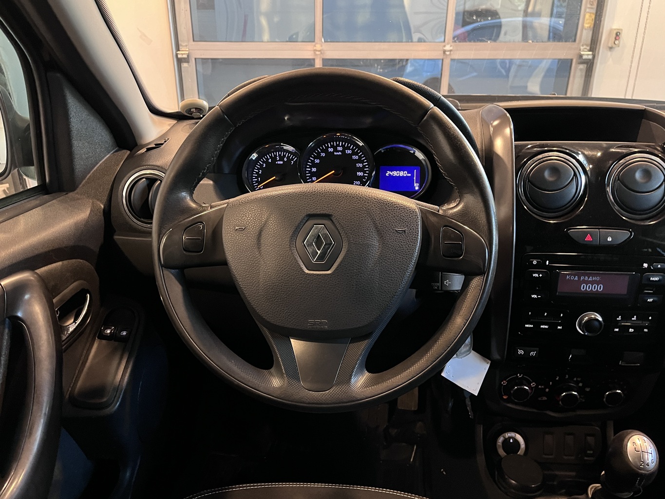 RENAULT DUSTER