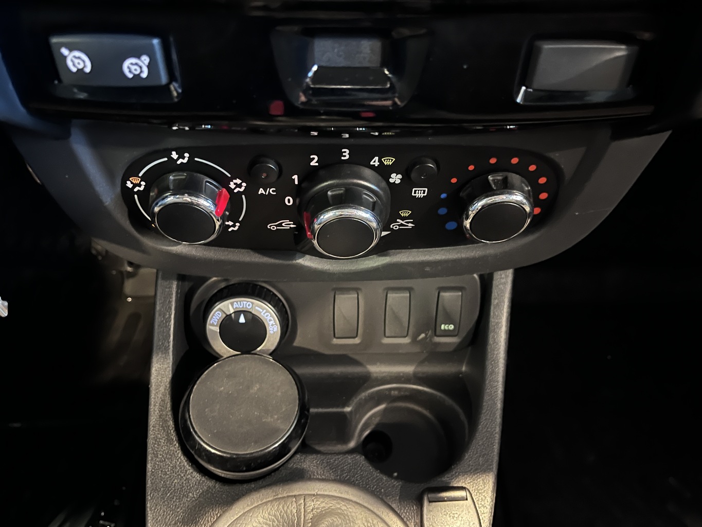 RENAULT DUSTER