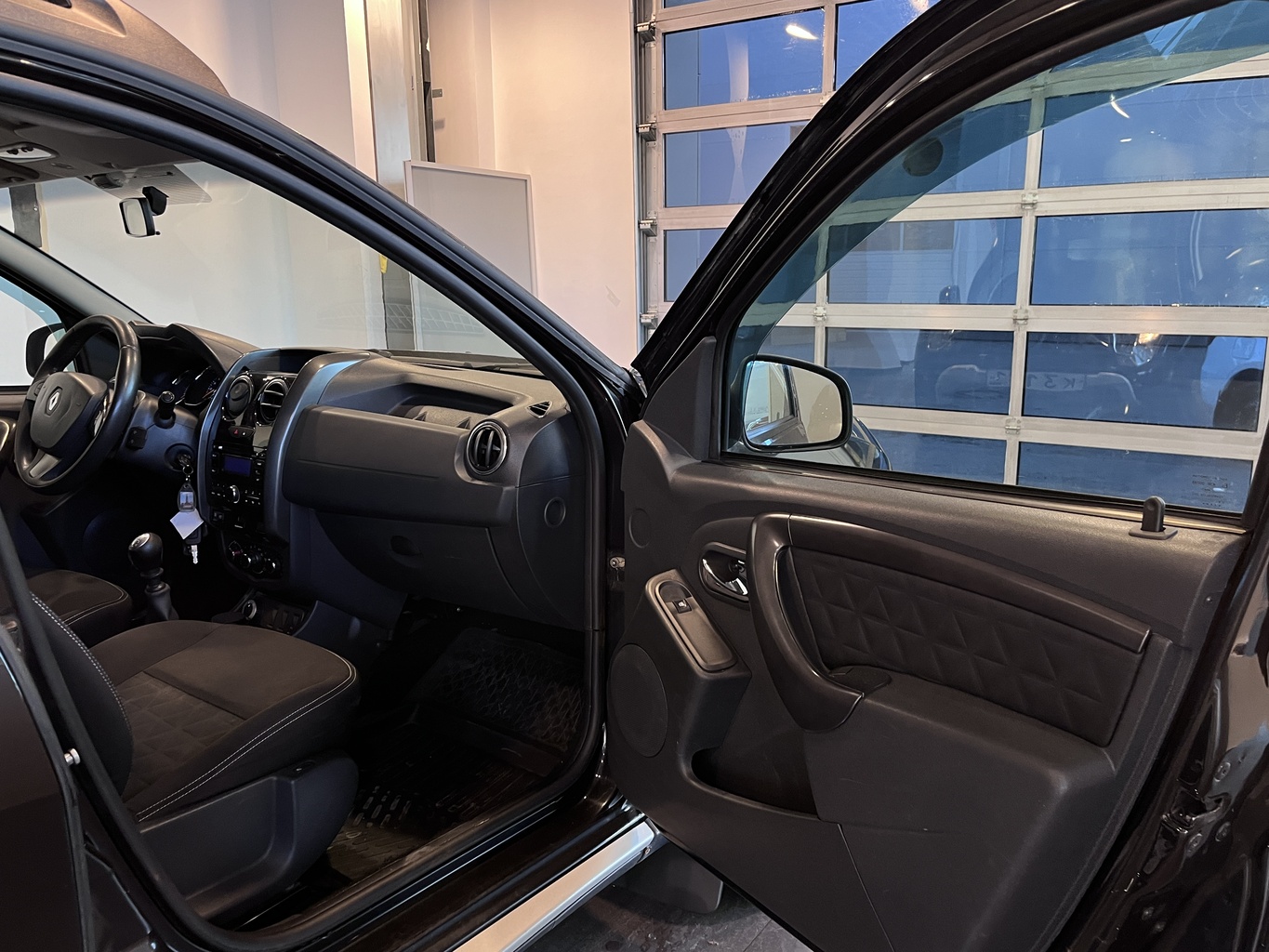 RENAULT DUSTER