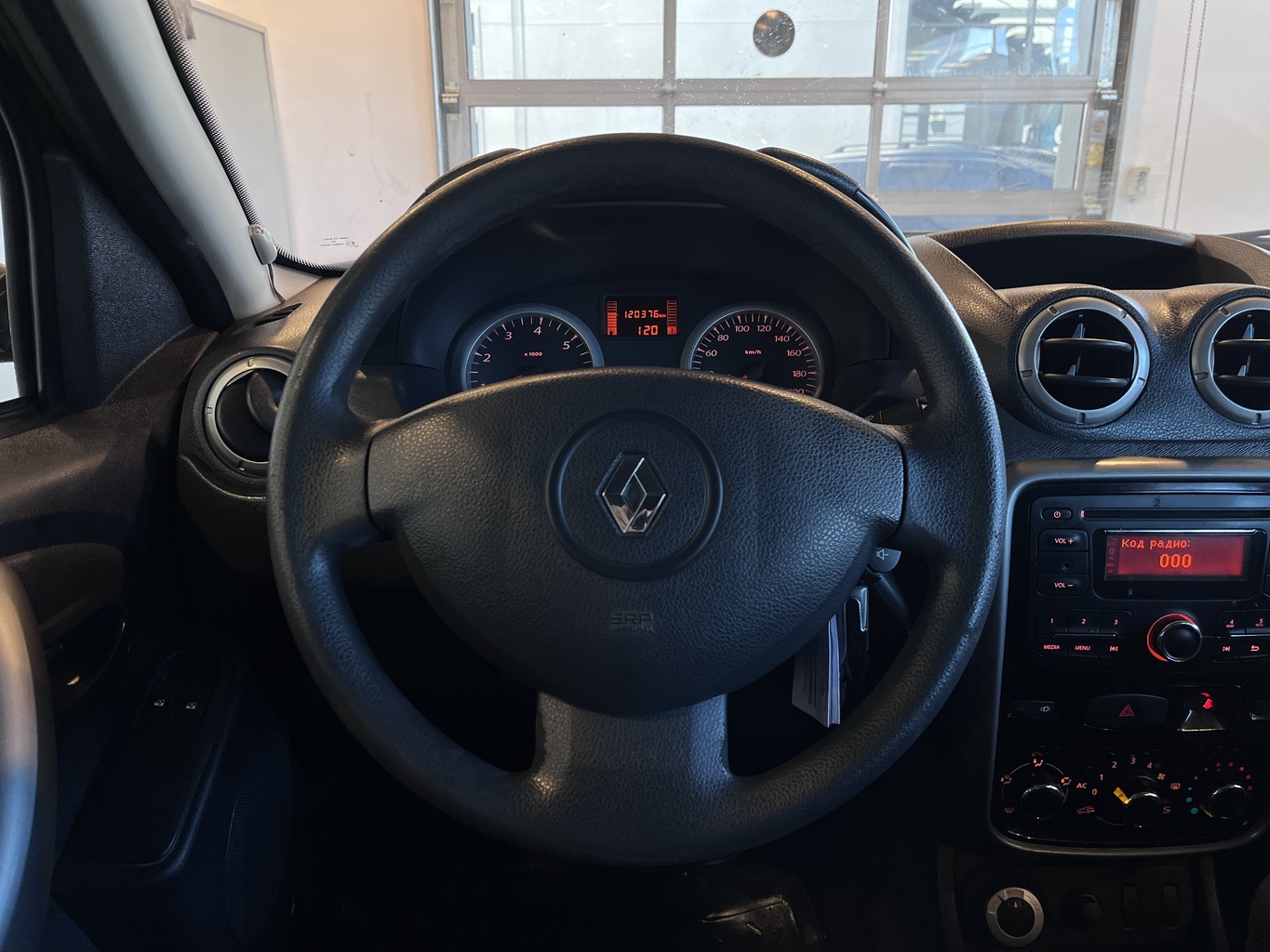 RENAULT DUSTER