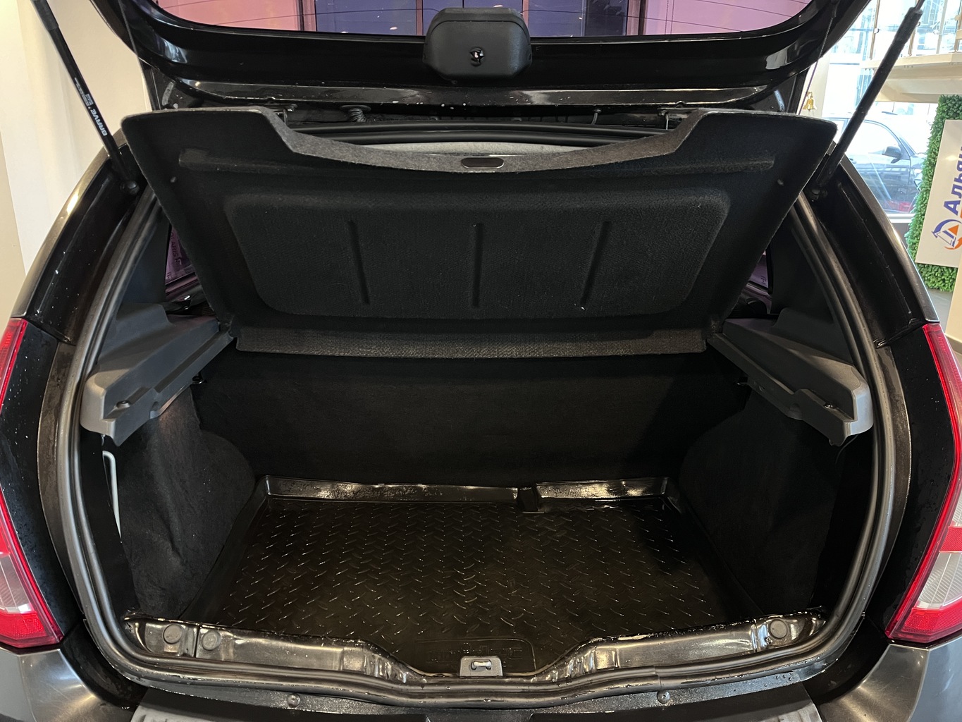 RENAULT SANDERO