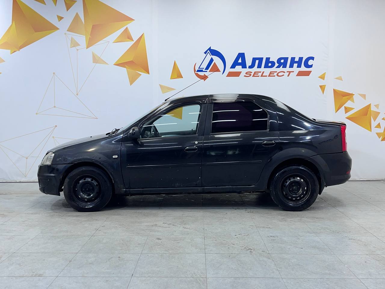 RENAULT LOGAN