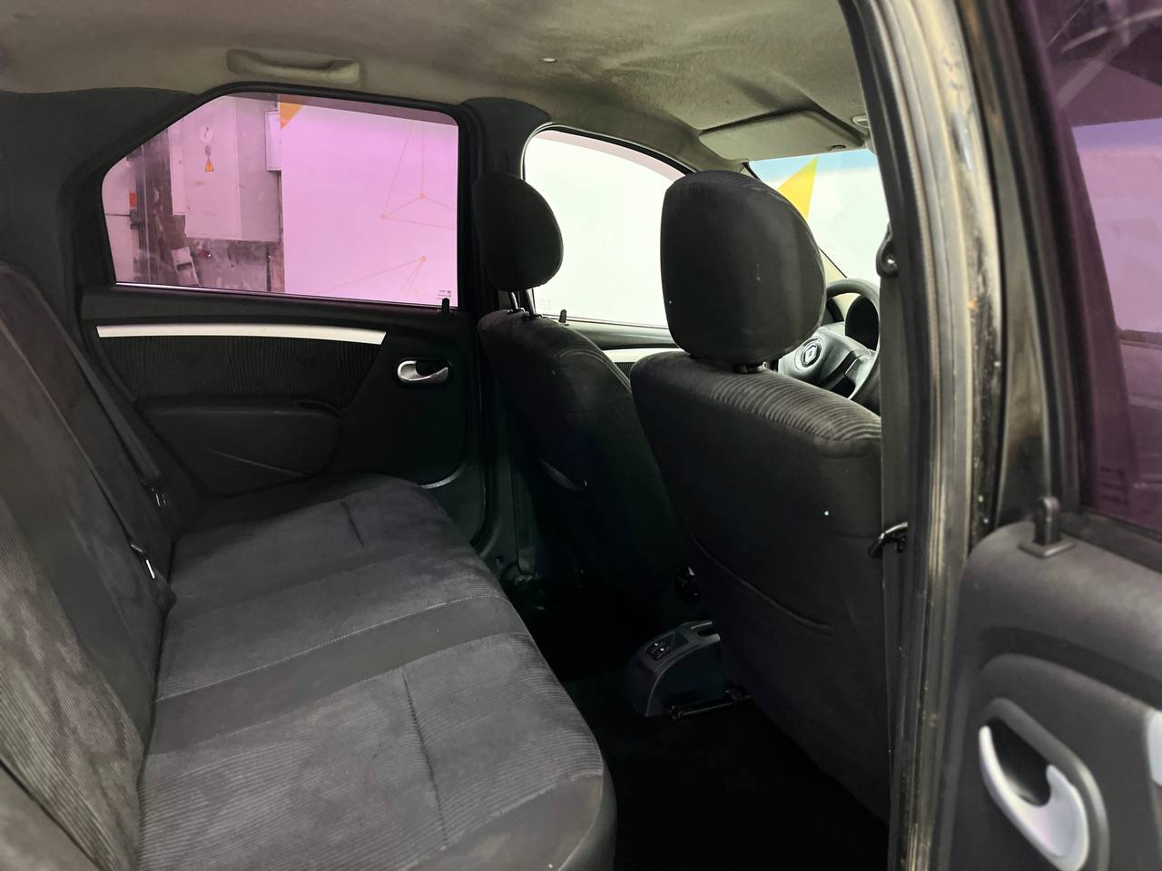 RENAULT LOGAN