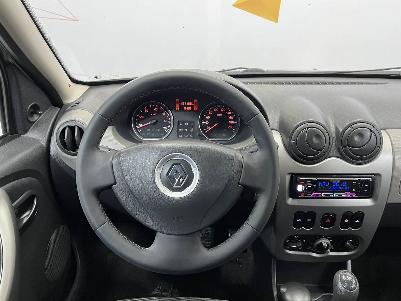 RENAULT SANDERO