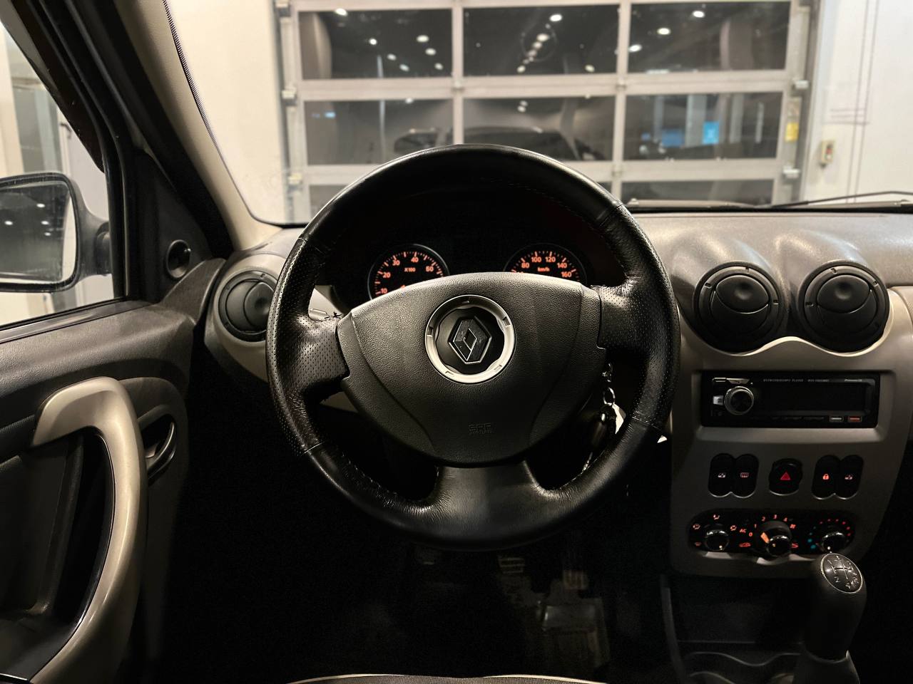 RENAULT LOGAN
