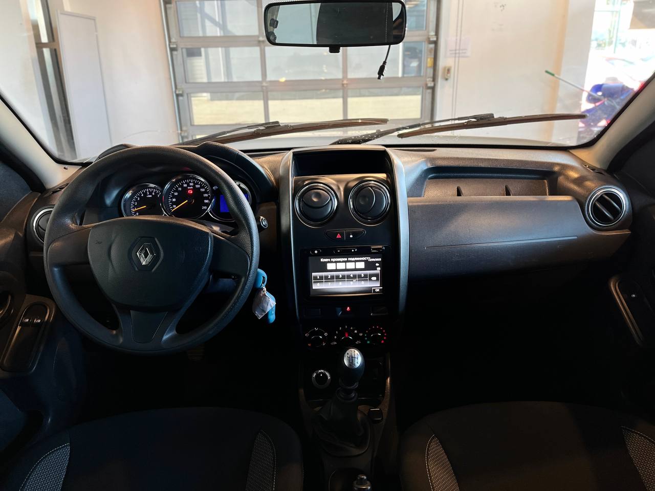 RENAULT DUSTER