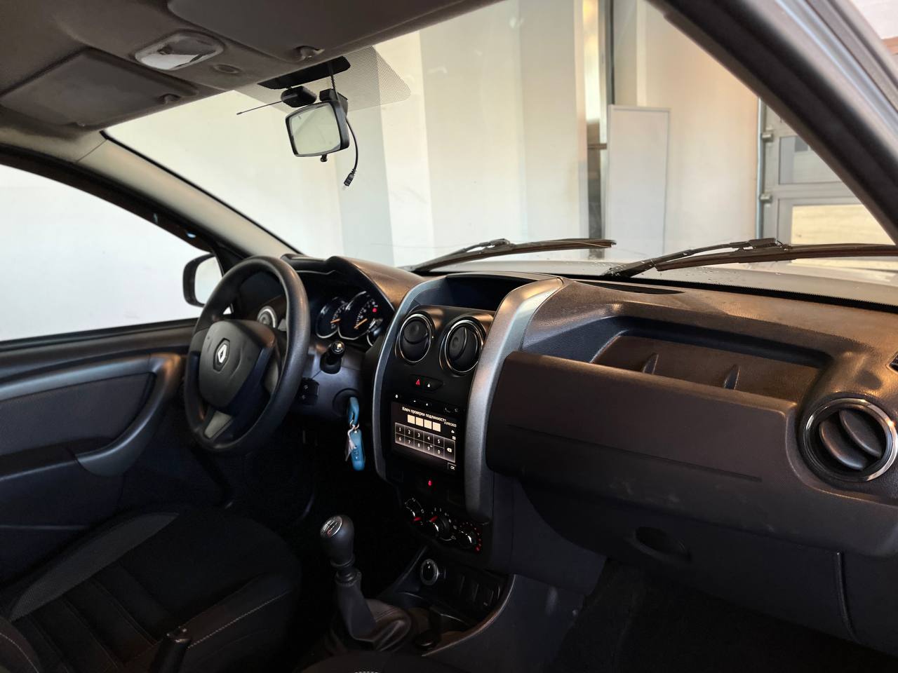 RENAULT DUSTER