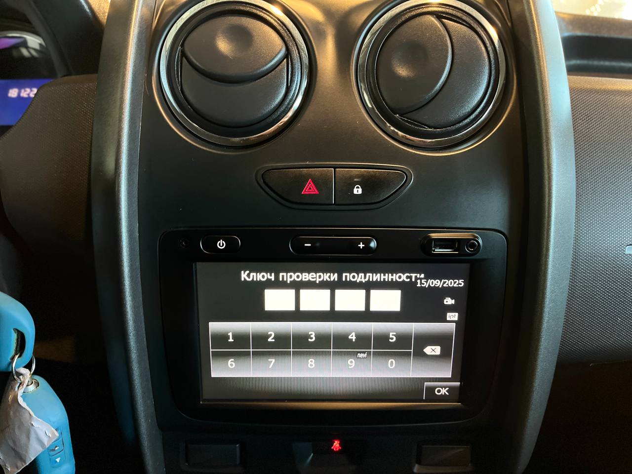 RENAULT DUSTER