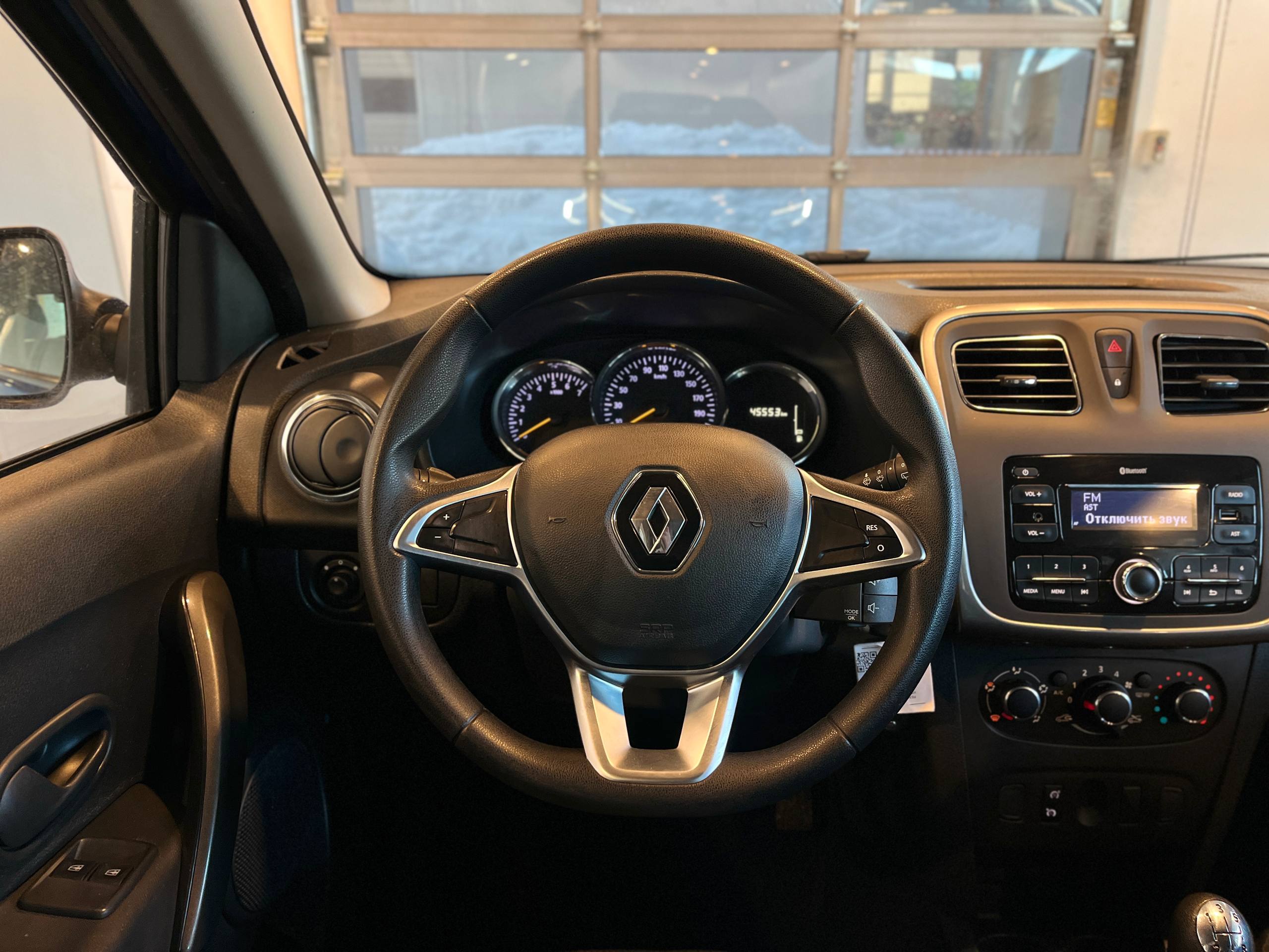 RENAULT SANDERO