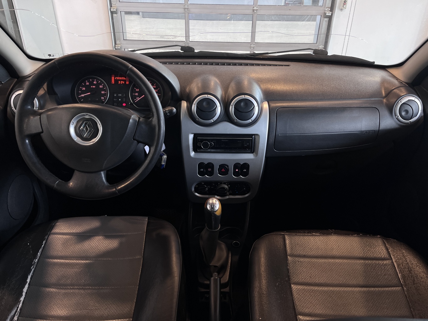 RENAULT SANDERO
