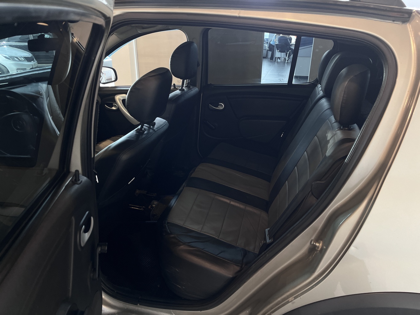 RENAULT SANDERO