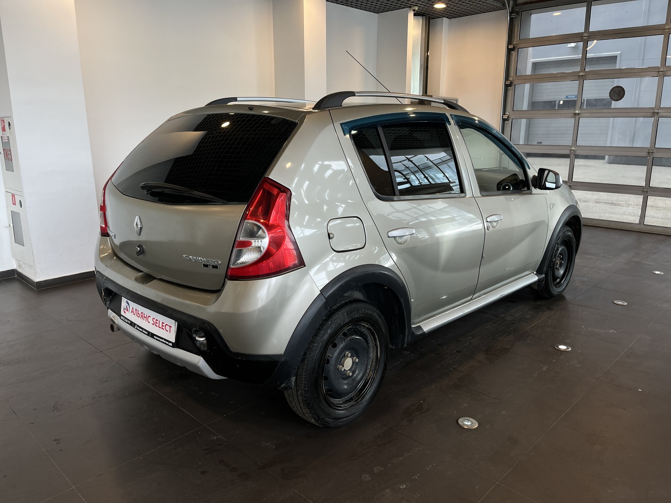RENAULT SANDERO