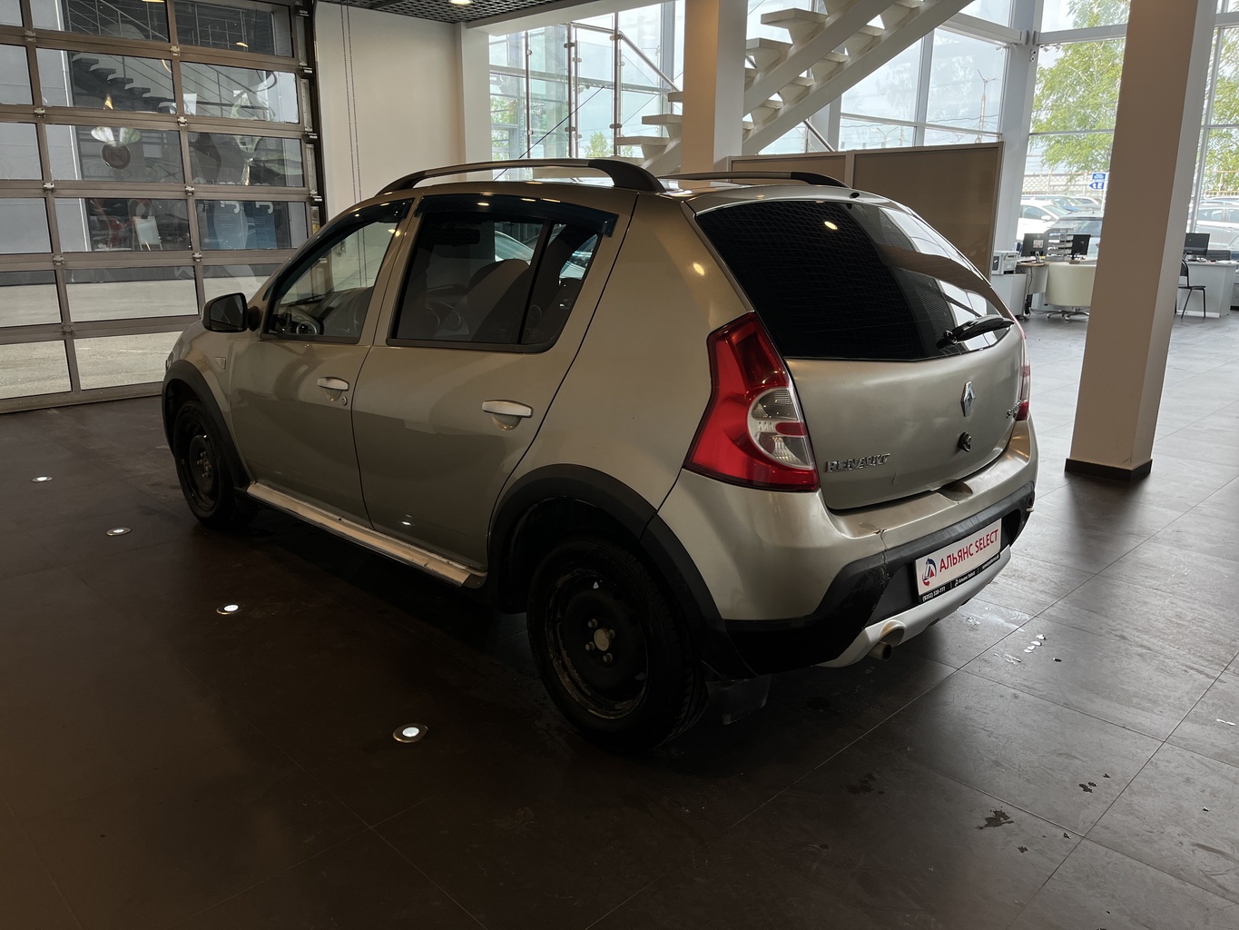 RENAULT SANDERO