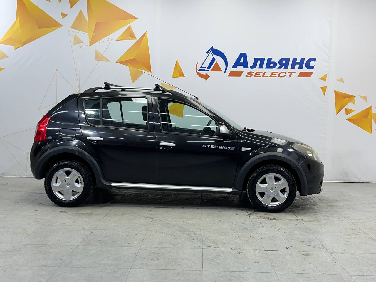 RENAULT SANDERO
