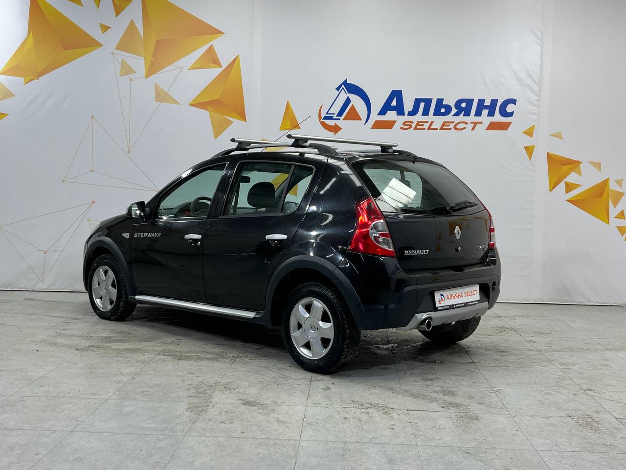 RENAULT SANDERO