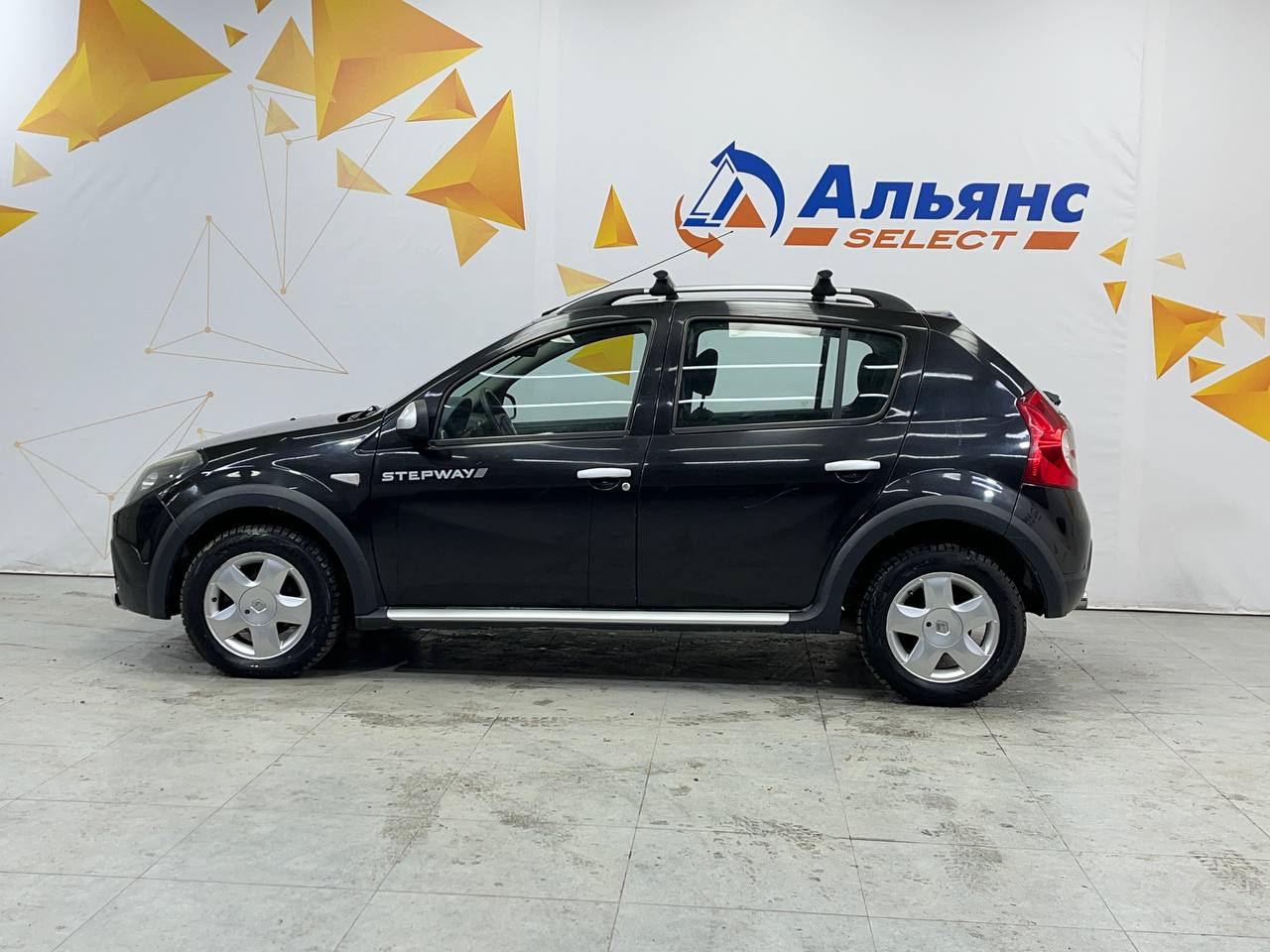 RENAULT SANDERO