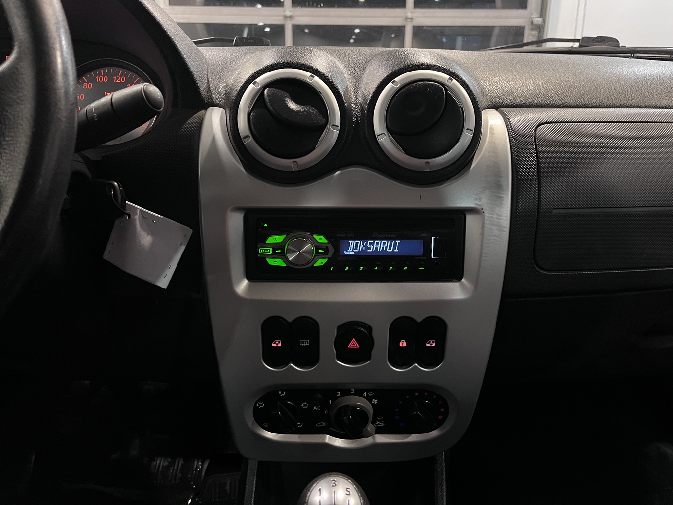 RENAULT LOGAN