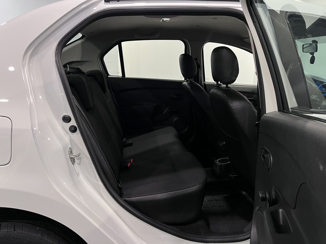 RENAULT LOGAN