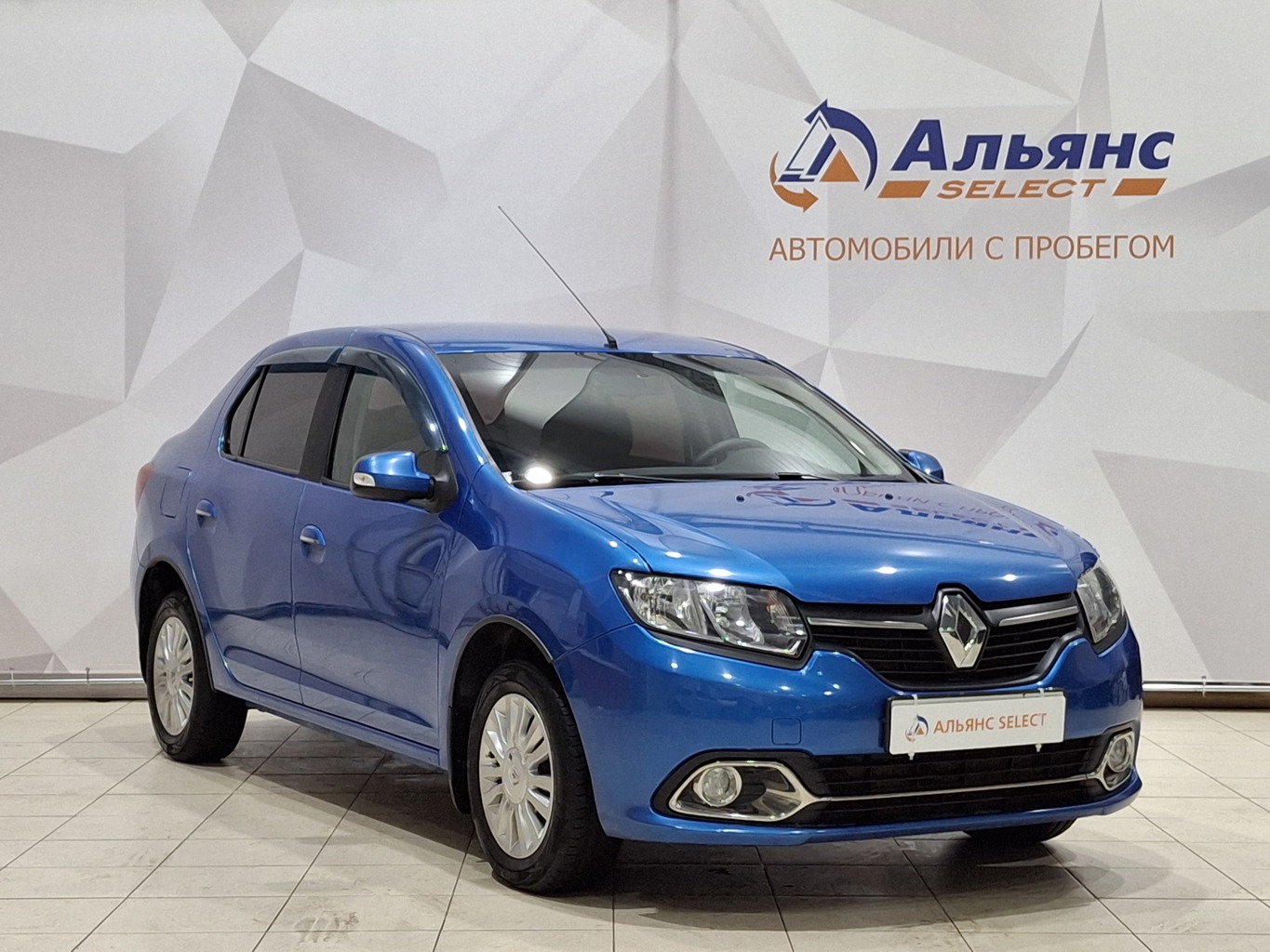 RENAULT LOGAN