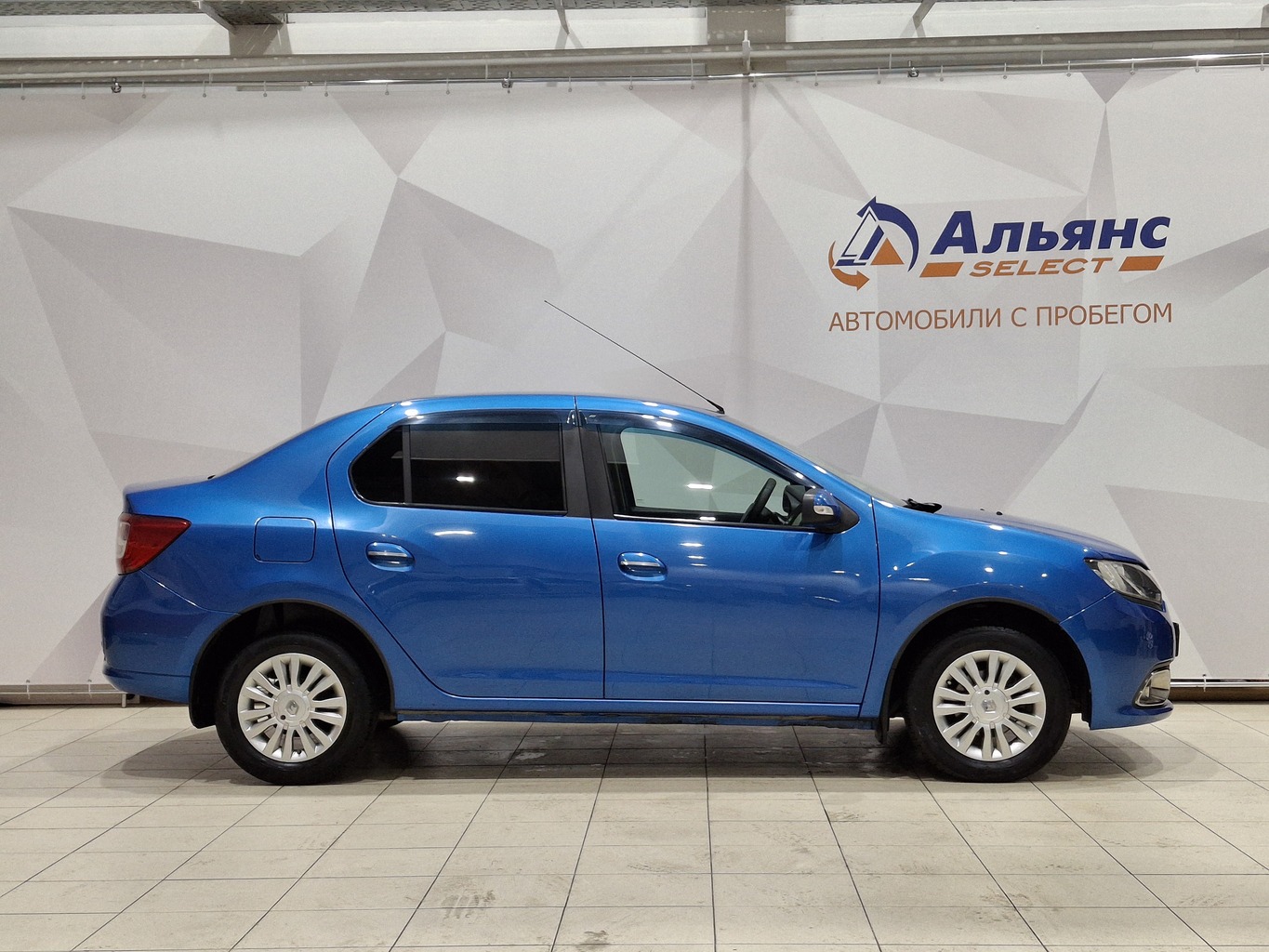 RENAULT LOGAN