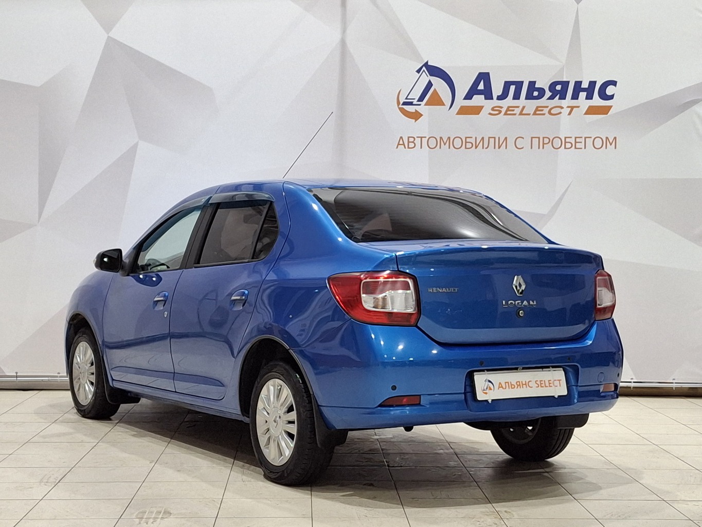RENAULT LOGAN
