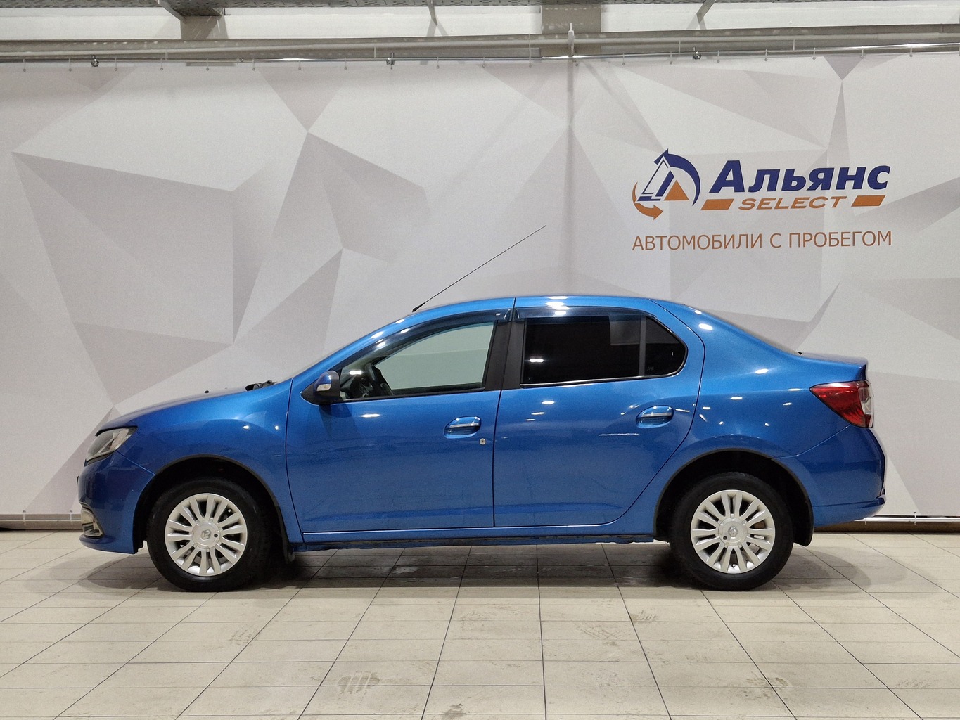 RENAULT LOGAN
