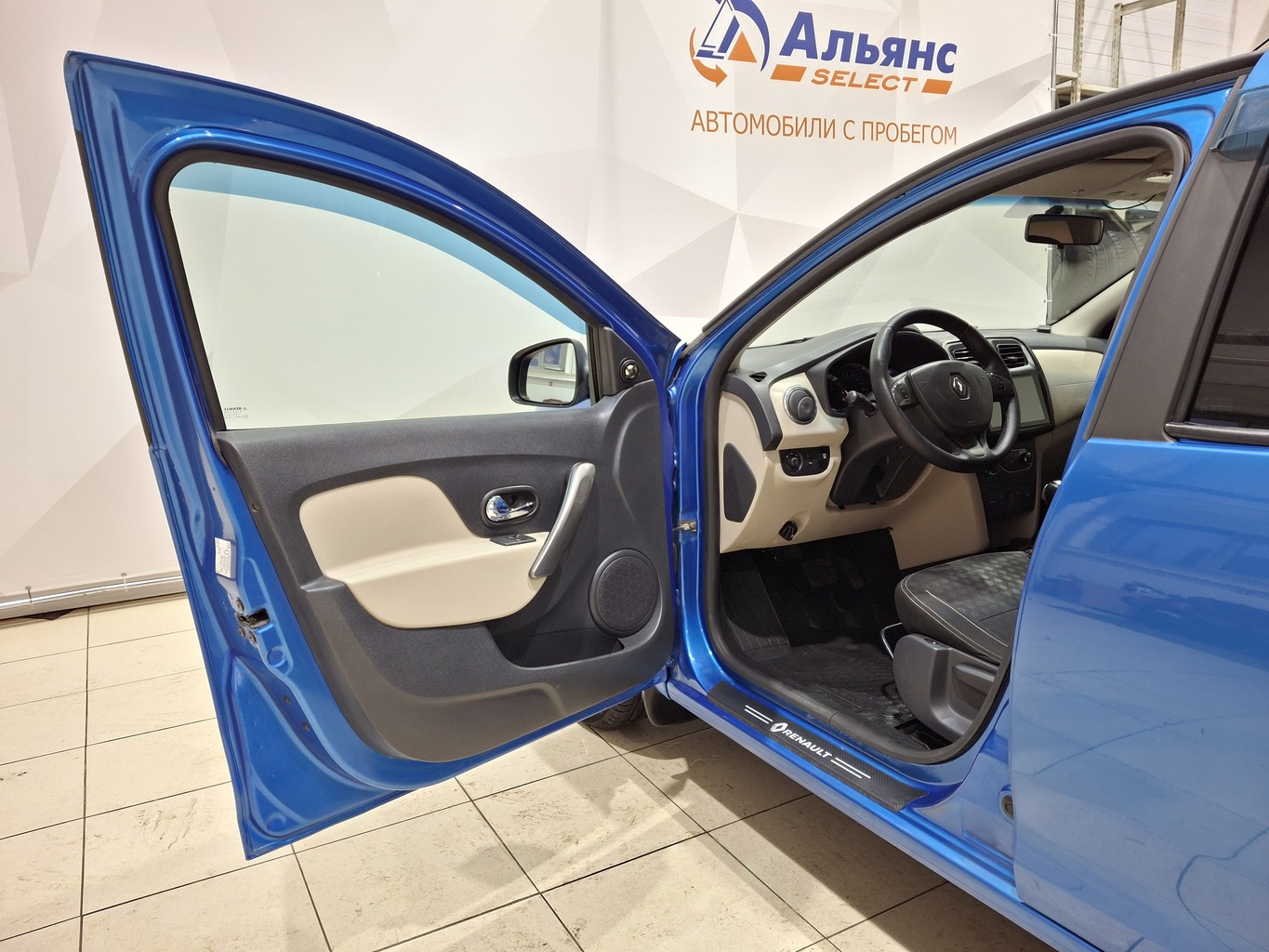 RENAULT LOGAN