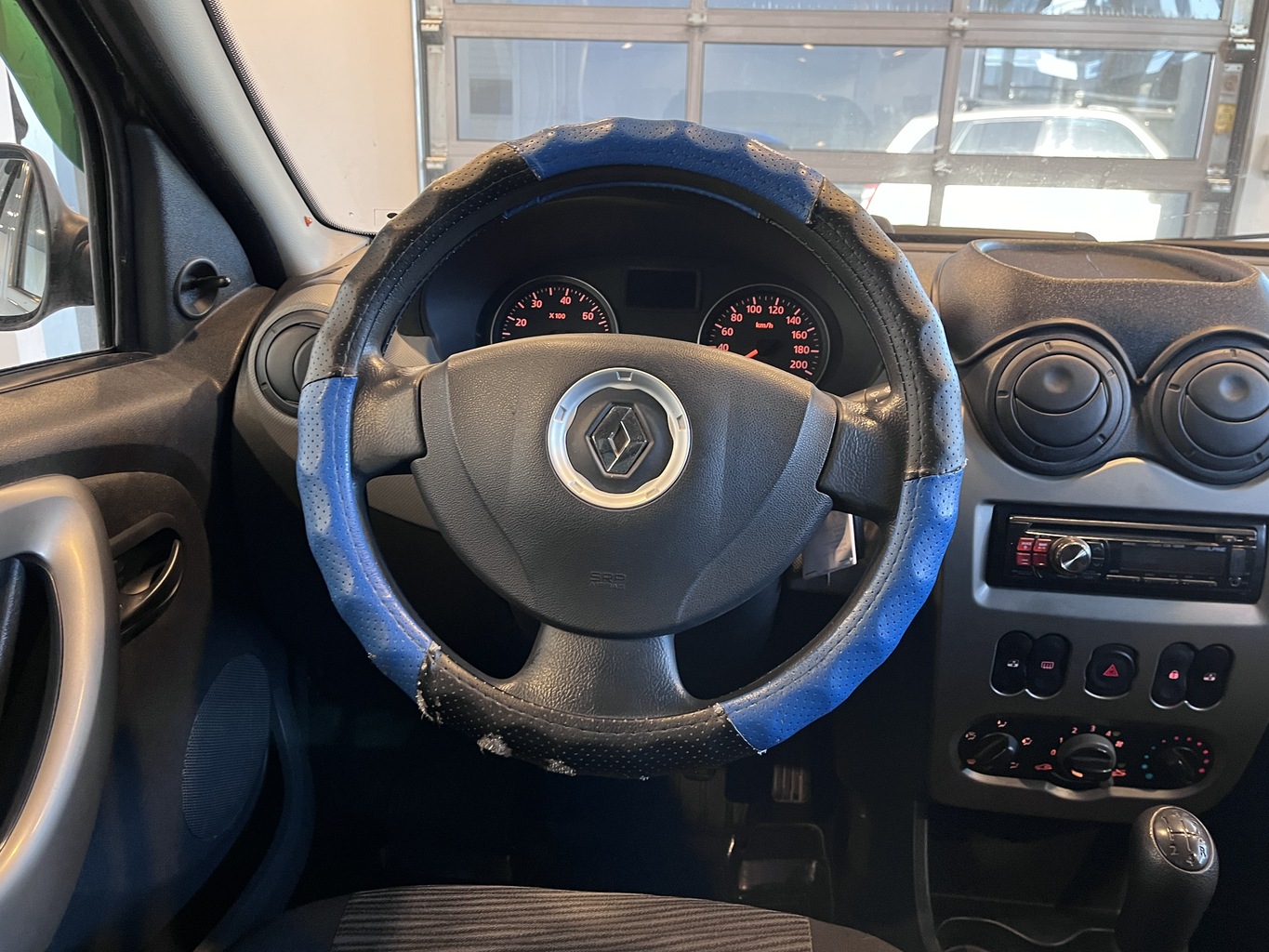 RENAULT LOGAN