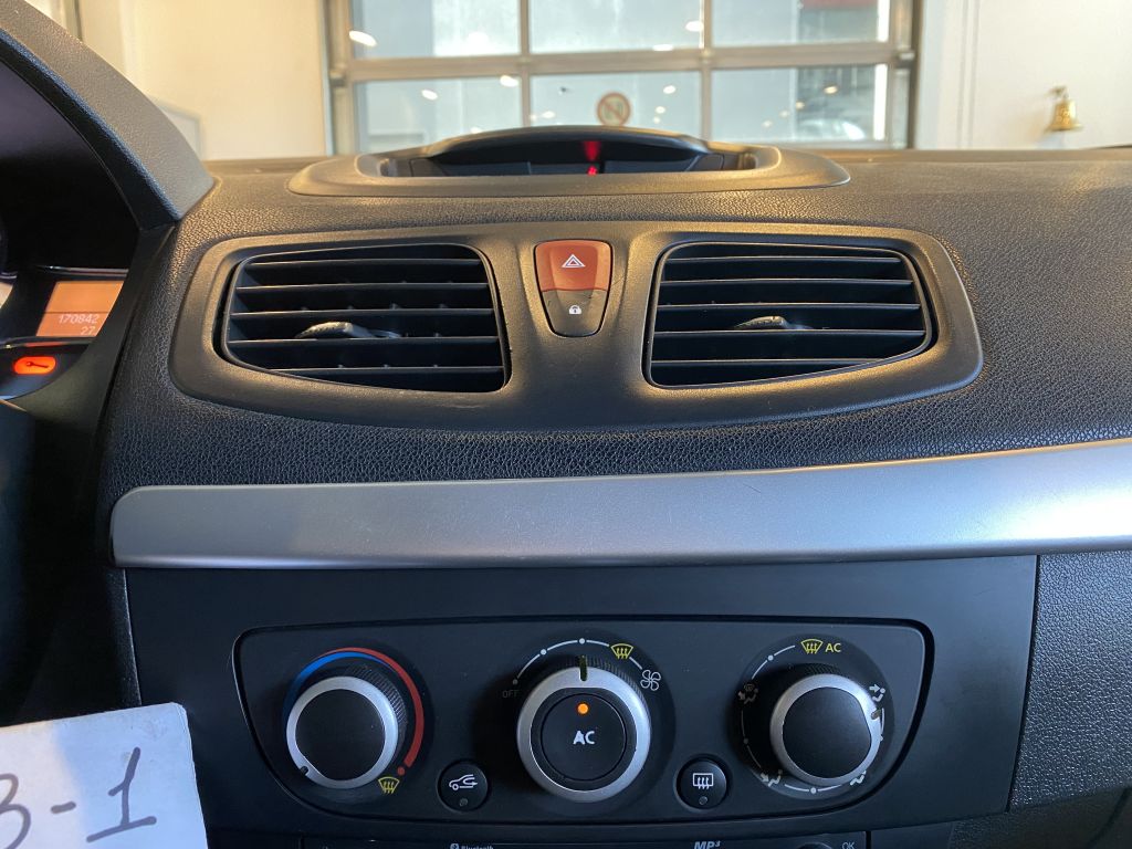 RENAULT FLUENCE